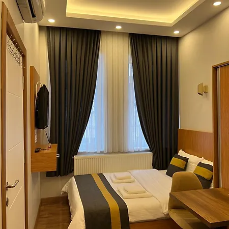Apartment Charming Studio Near Taksim #202 *
