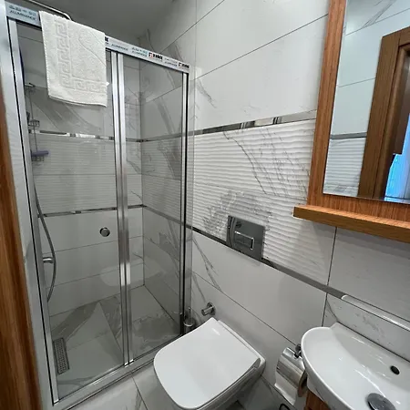 Charming Studio Near Taksim #202 *